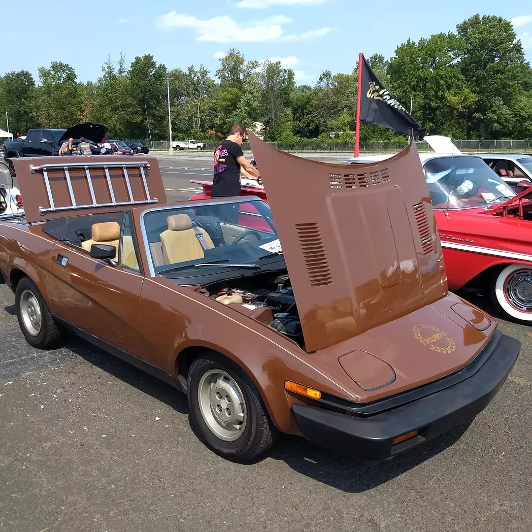 Triumph-TR7-1980-Convertible-21