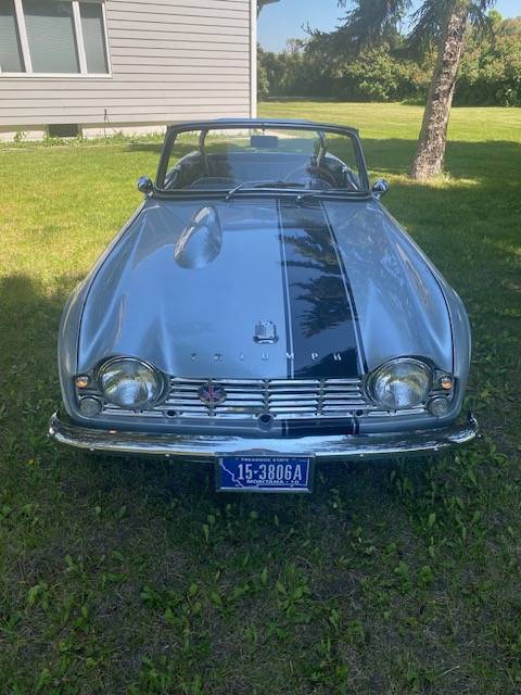Triumph Tr4  1963 silver