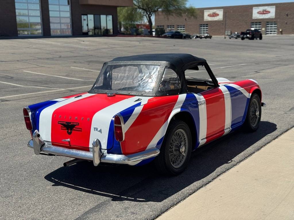 Triumph-Tr4-1965-custom-10