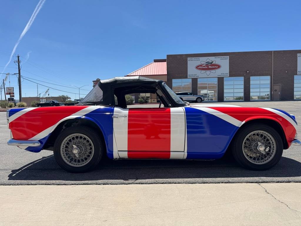 Triumph-Tr4-1965-custom-11