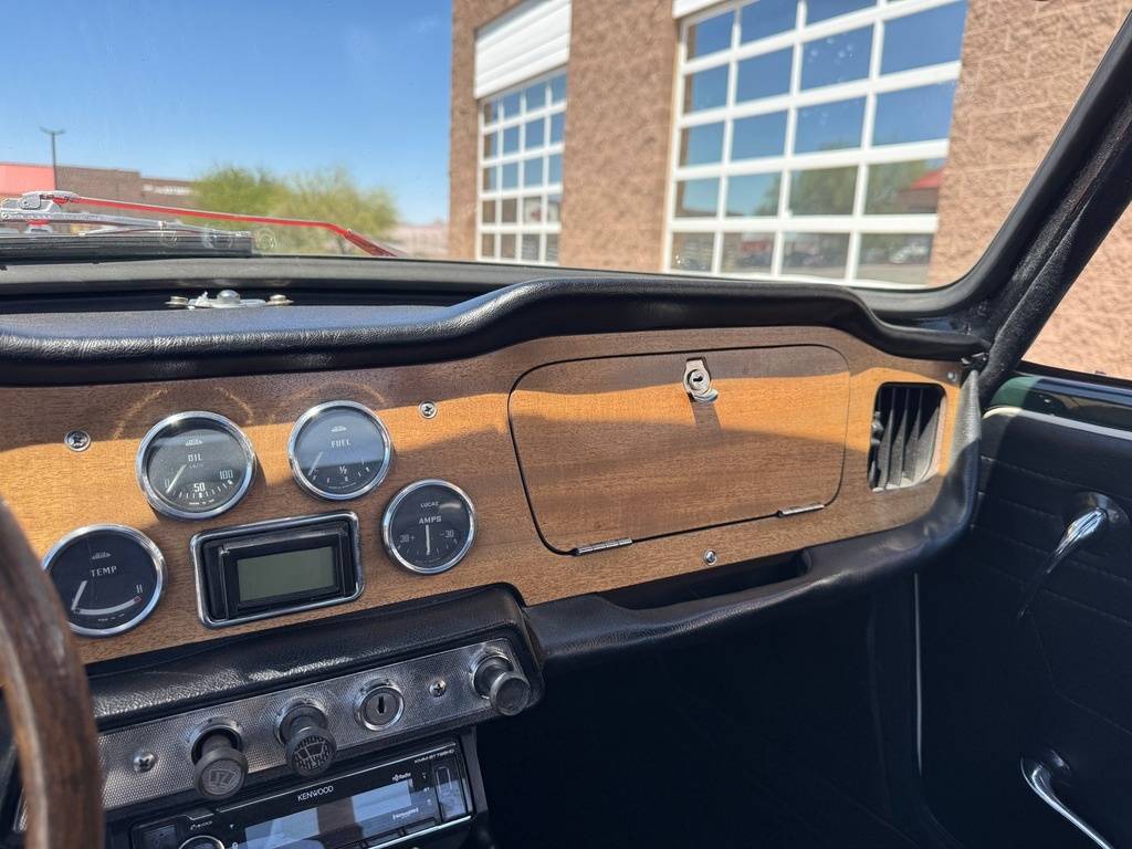 Triumph-Tr4-1965-custom-19