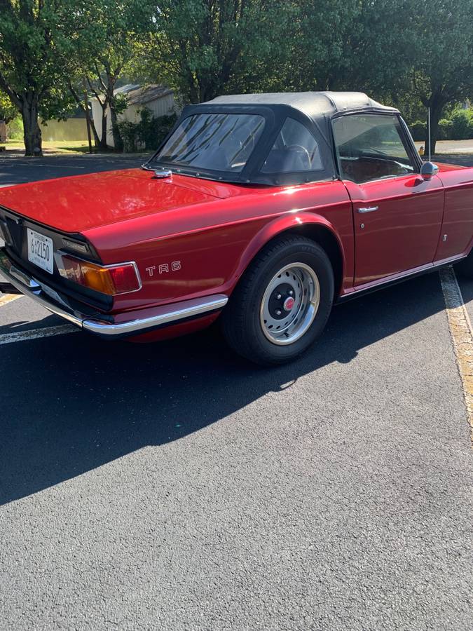 Triumph-Tr6-1972-1