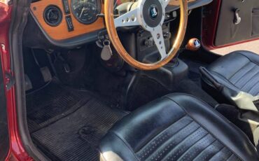 Triumph-Tr6-1972-11