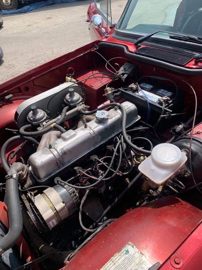 Triumph-Tr6-1972-13