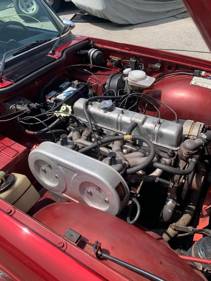 Triumph-Tr6-1972-14