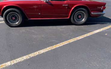 Triumph-Tr6-1972-3