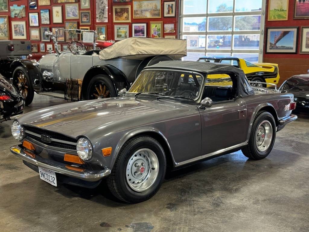 Triumph Tr6  1973 custom