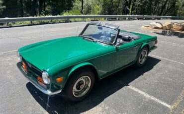 Triumph-Tr6-1973-green-1