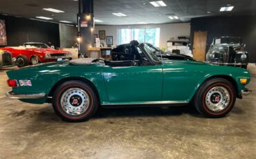 Triumph-Tr6-1973-green-17