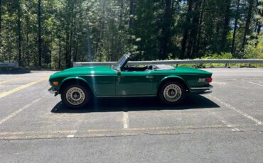 Triumph-Tr6-1973-green-2