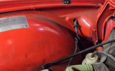 Triumph-Tr6-1974-red-16