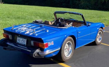 Triumph-Tr6-1976-blue-10