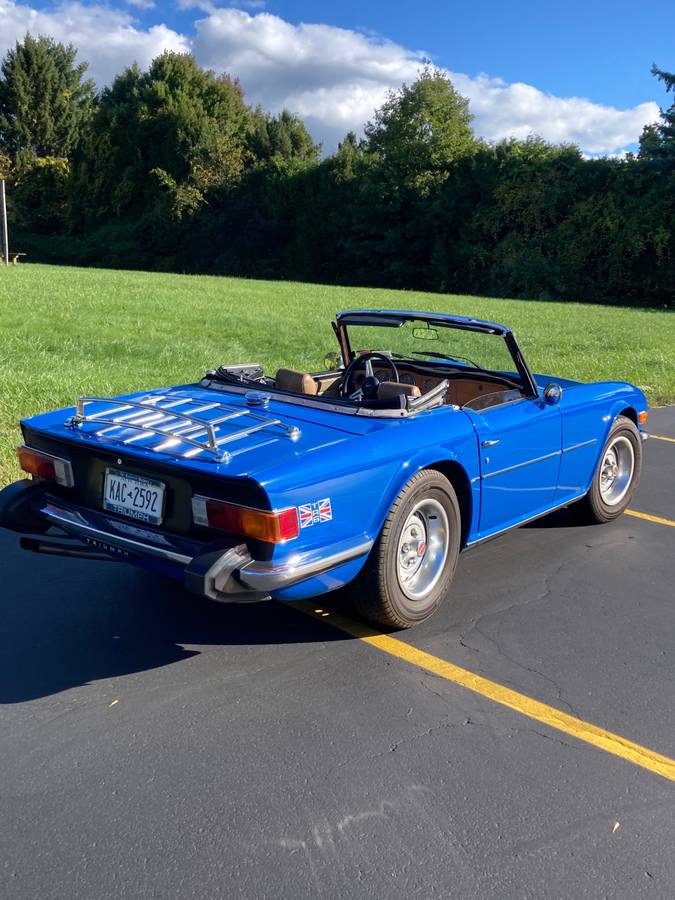 Triumph-Tr6-1976-blue-10