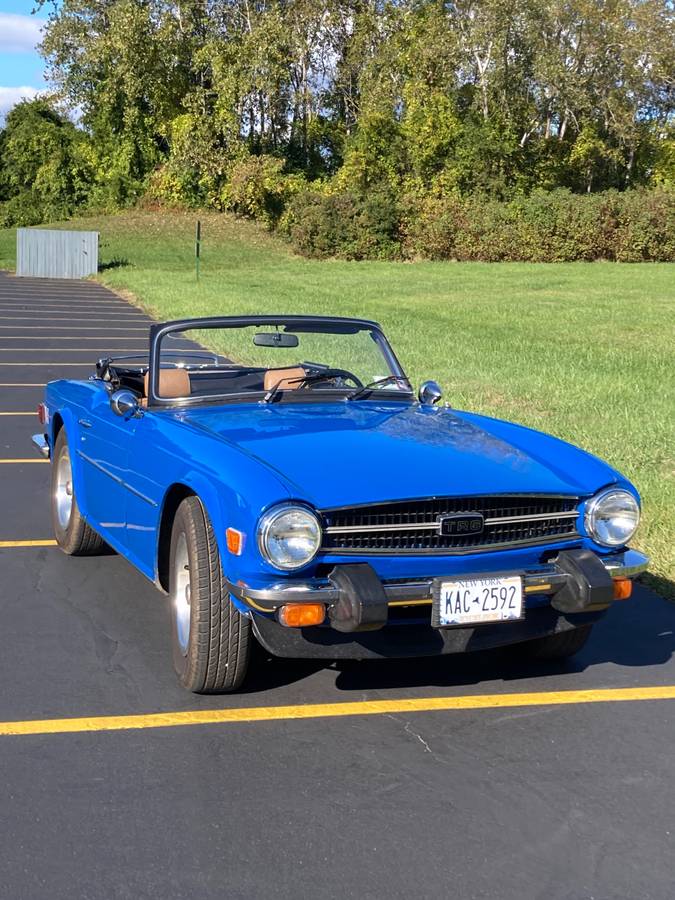 Triumph-Tr6-1976-blue-11