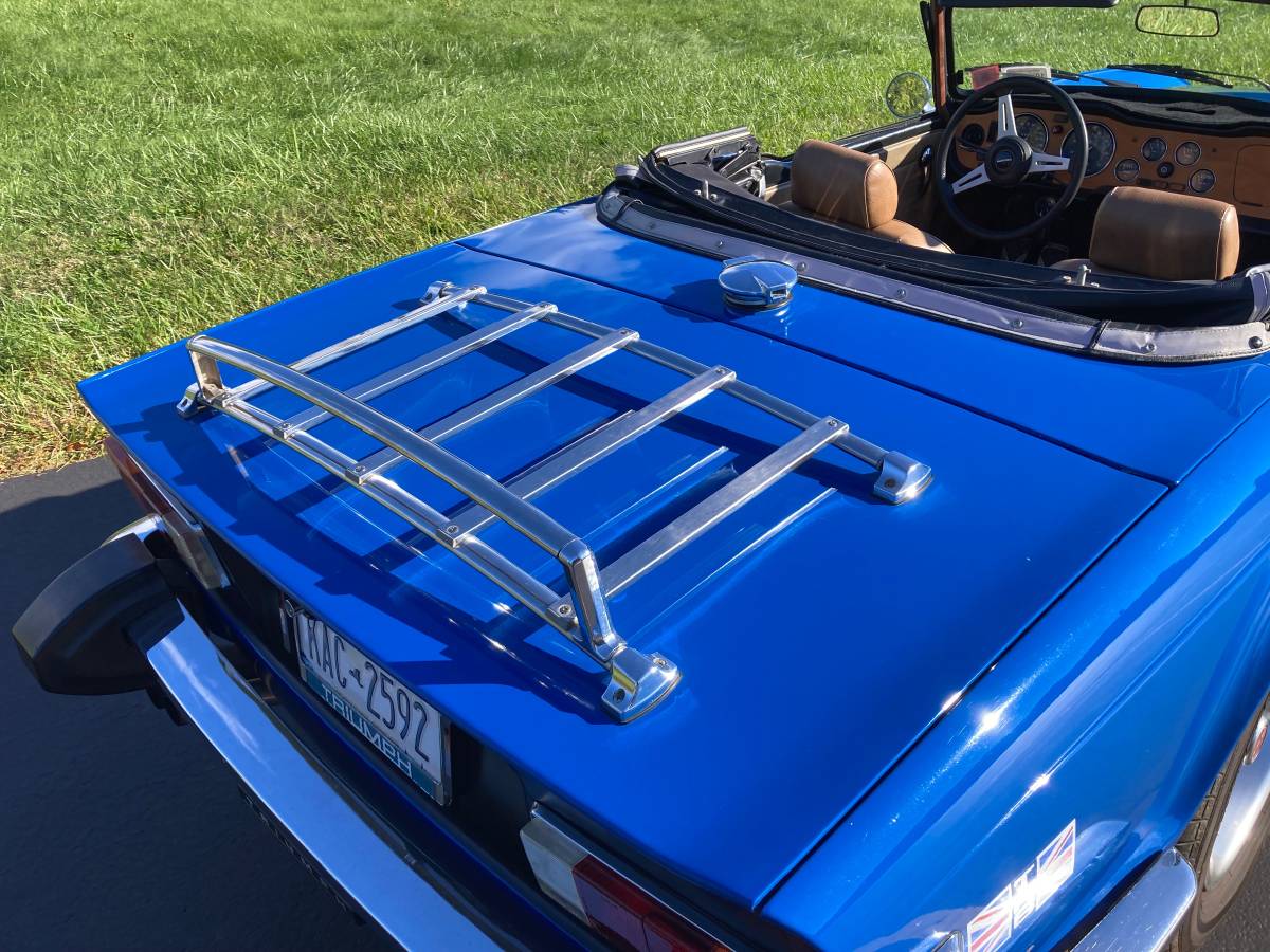 Triumph-Tr6-1976-blue-5