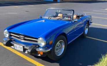 Triumph-Tr6-1976-blue-8