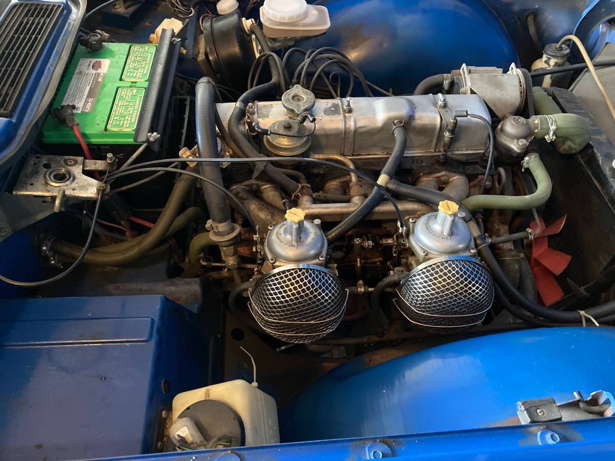 Triumph Tr6  1976 blue