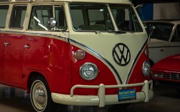 Volkswagen-23-Window-Samba-1975-23-Window-Bus-11