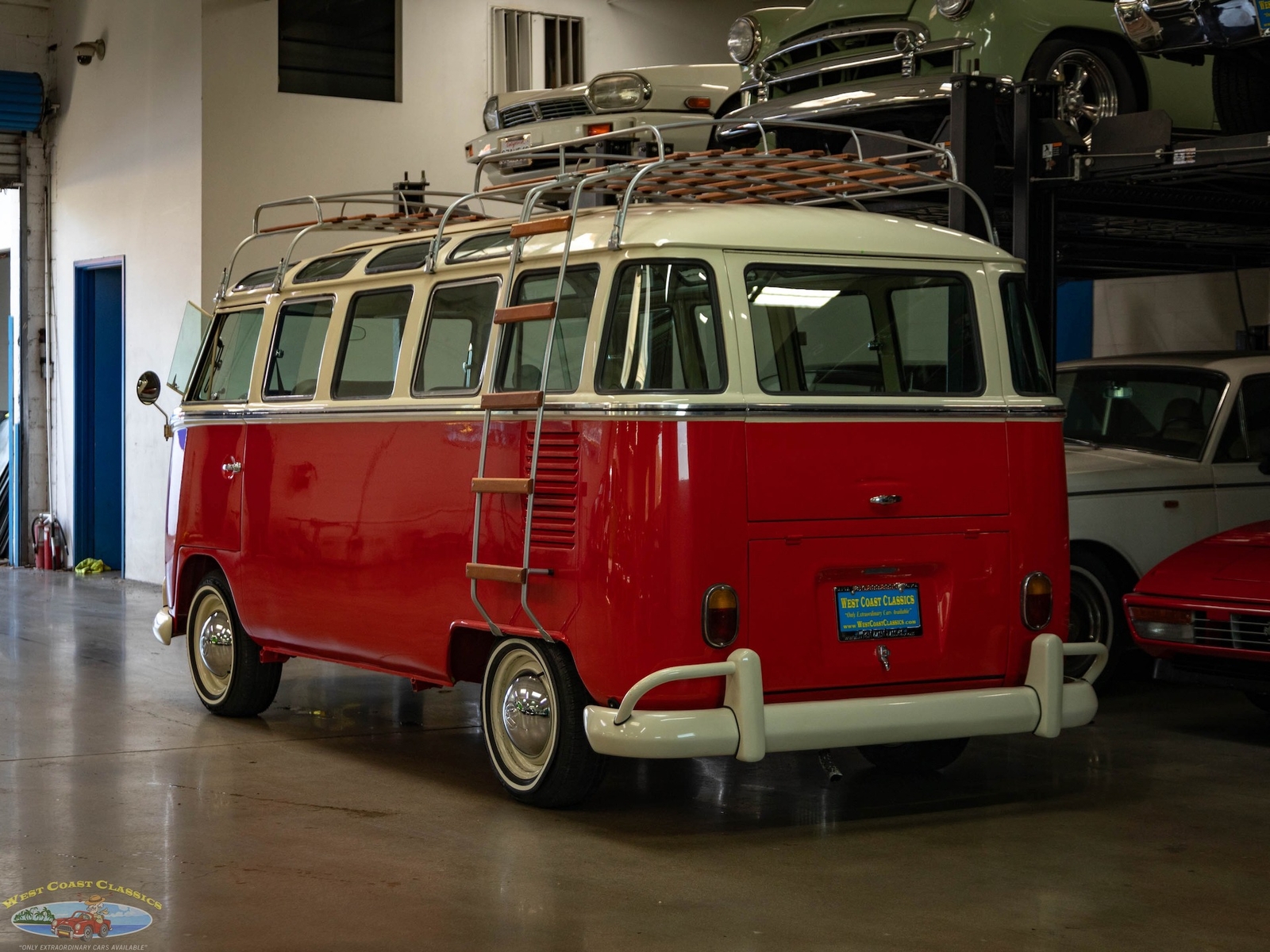 Volkswagen-23-Window-Samba-1975-23-Window-Bus-17