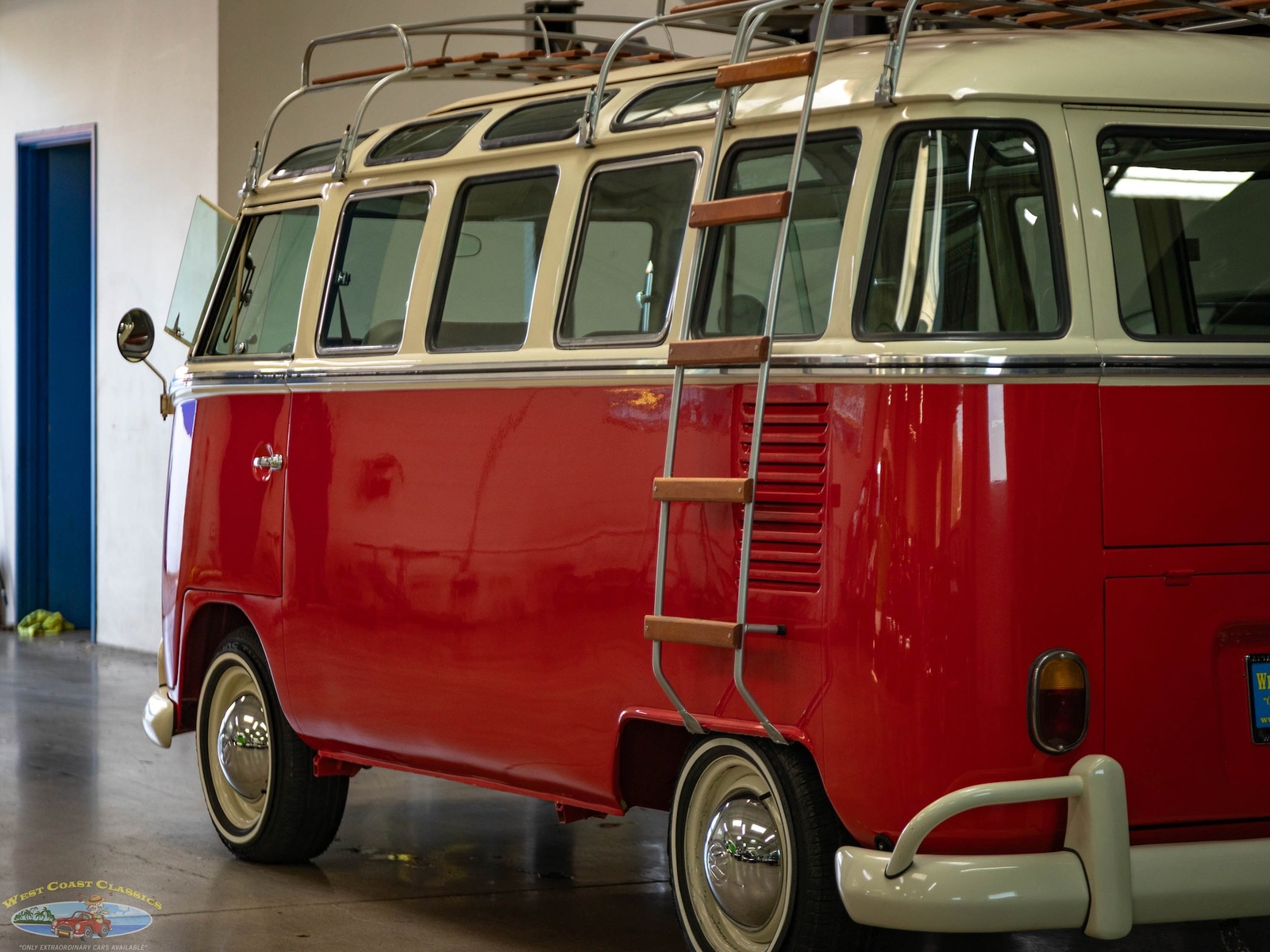 Volkswagen-23-Window-Samba-1975-23-Window-Bus-18