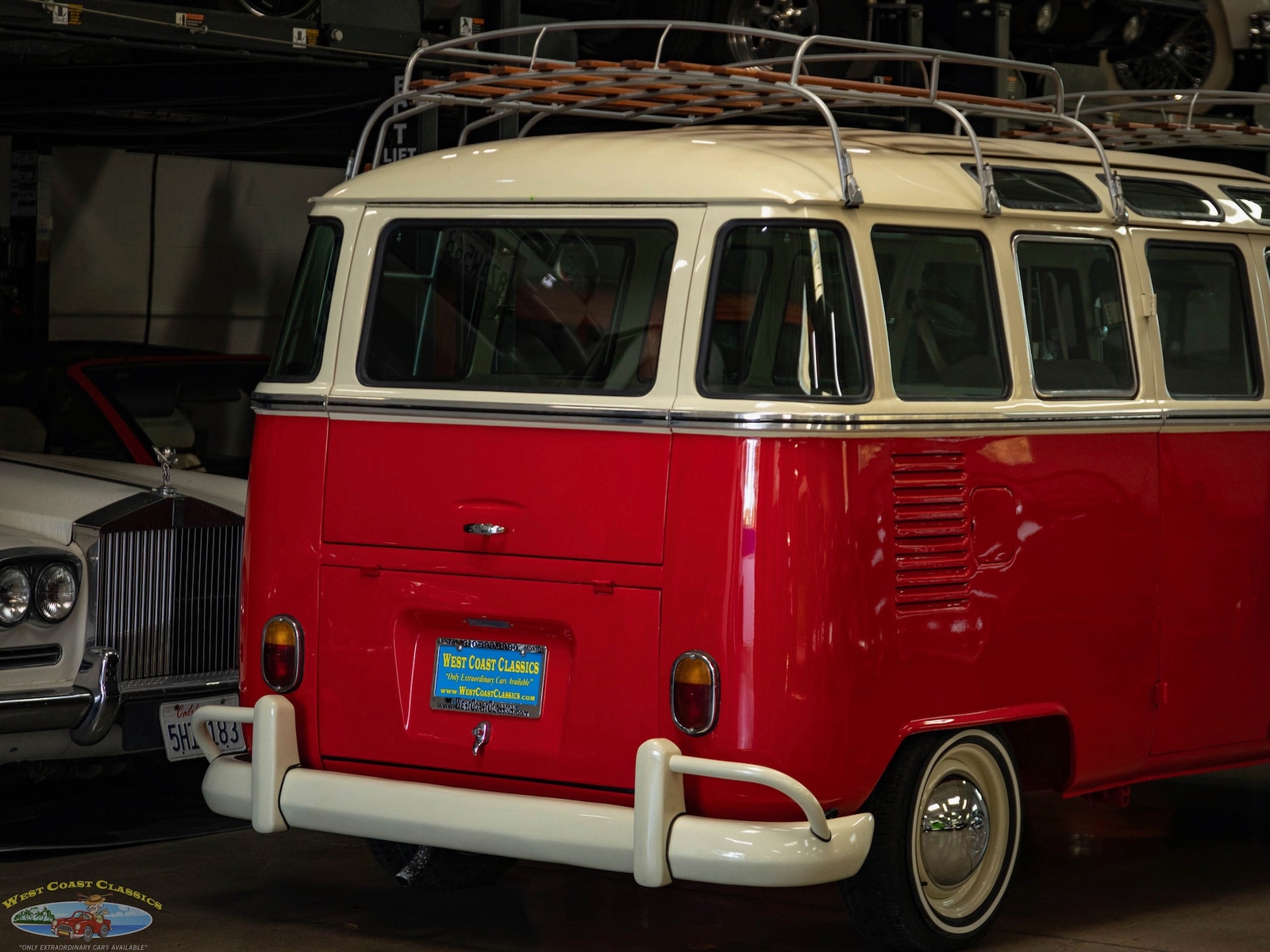 Volkswagen-23-Window-Samba-1975-23-Window-Bus-21