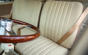 Volkswagen-23-Window-Samba-1975-23-Window-Bus-24