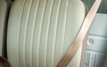 Volkswagen-23-Window-Samba-1975-23-Window-Bus-25