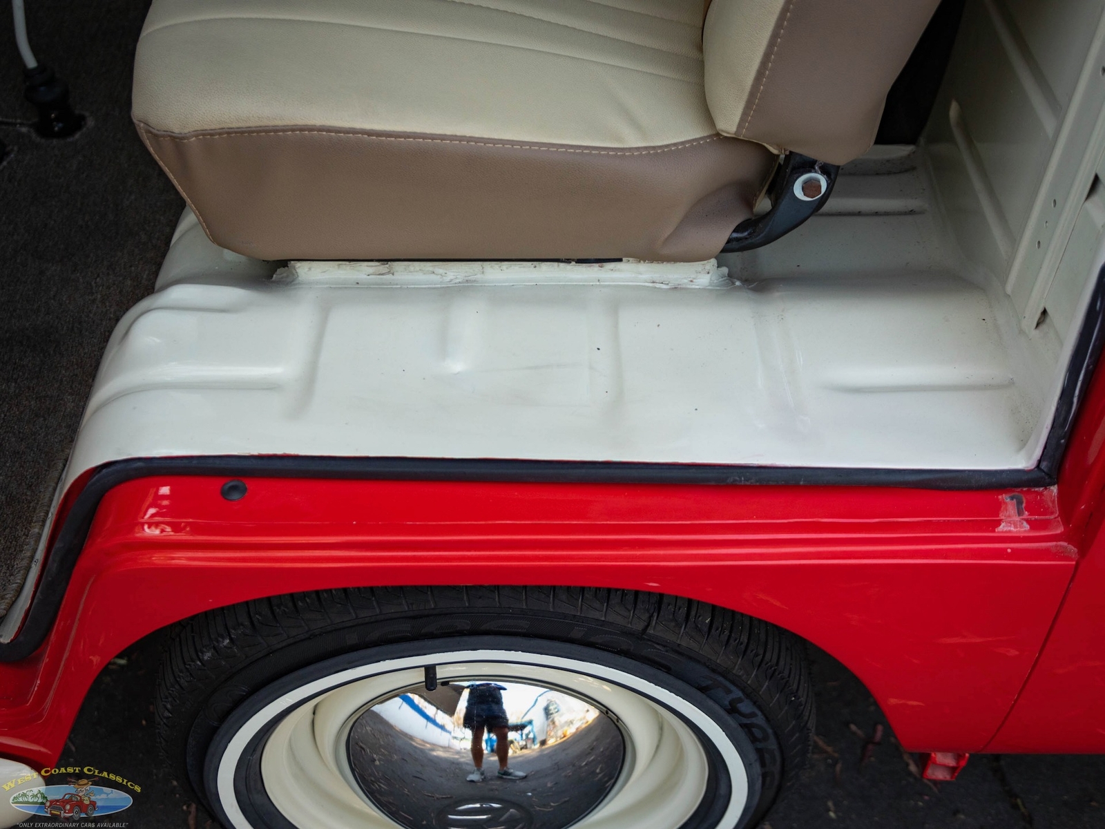 Volkswagen-23-Window-Samba-1975-23-Window-Bus-29