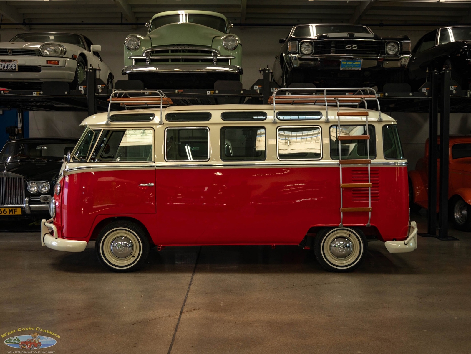 Volkswagen-23-Window-Samba-1975-23-Window-Bus-5
