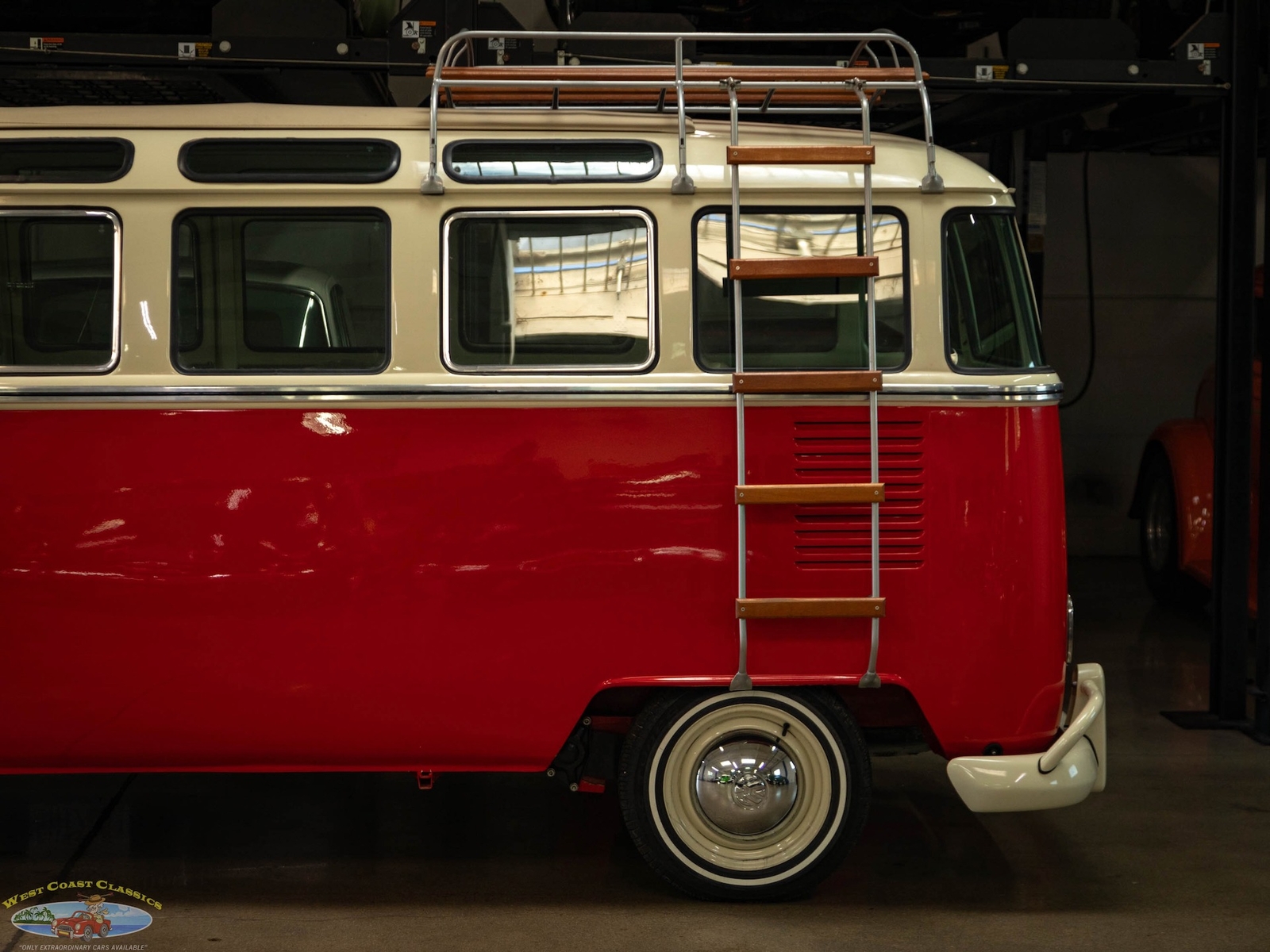 Volkswagen-23-Window-Samba-1975-23-Window-Bus-6