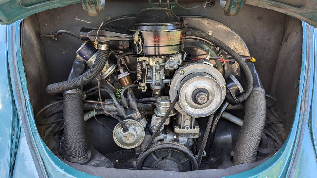 Volkswagen-Beetle-1966-green-19