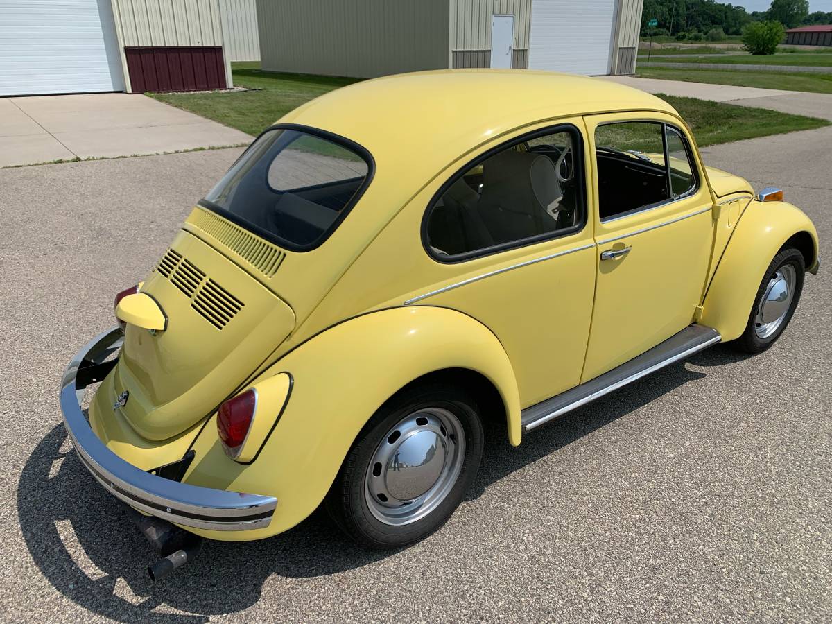 Volkswagen-Beetle-1969-2