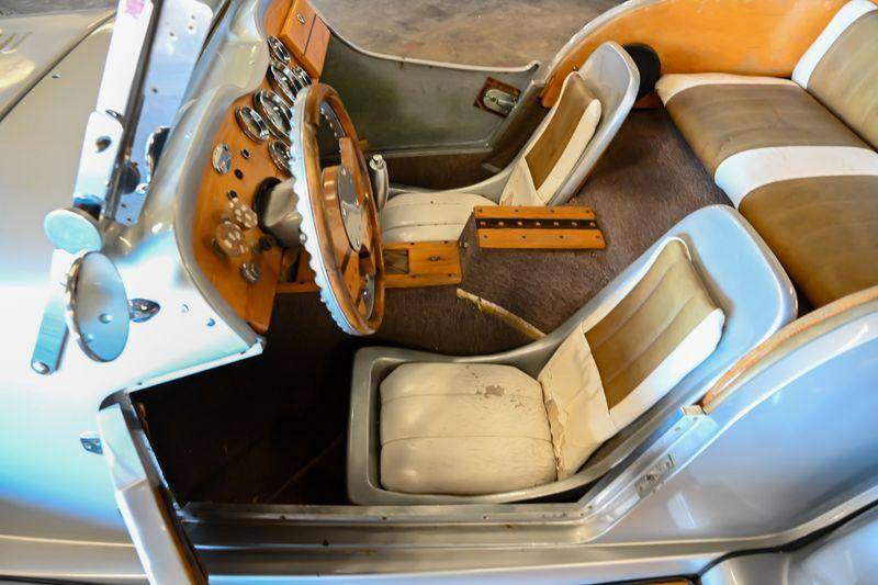 Volkswagen-Beetle-1970-white-11
