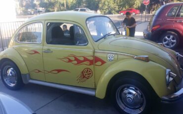 Volkswagen-Beetle-1972-yellow-4