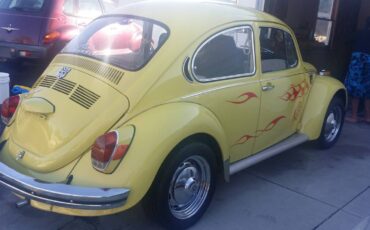 Volkswagen-Beetle-1972-yellow-5