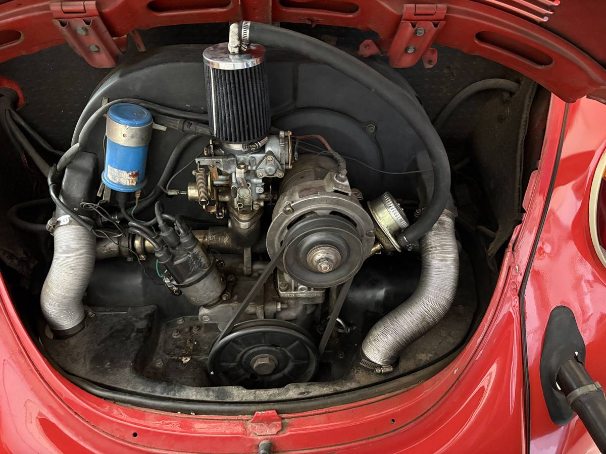 Volkswagen-Beetle-1979-red-12