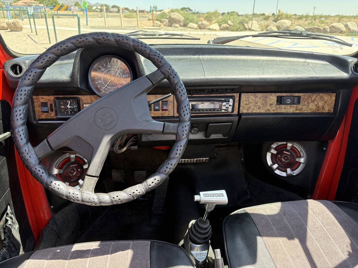 Volkswagen-Beetle-1979-red-7