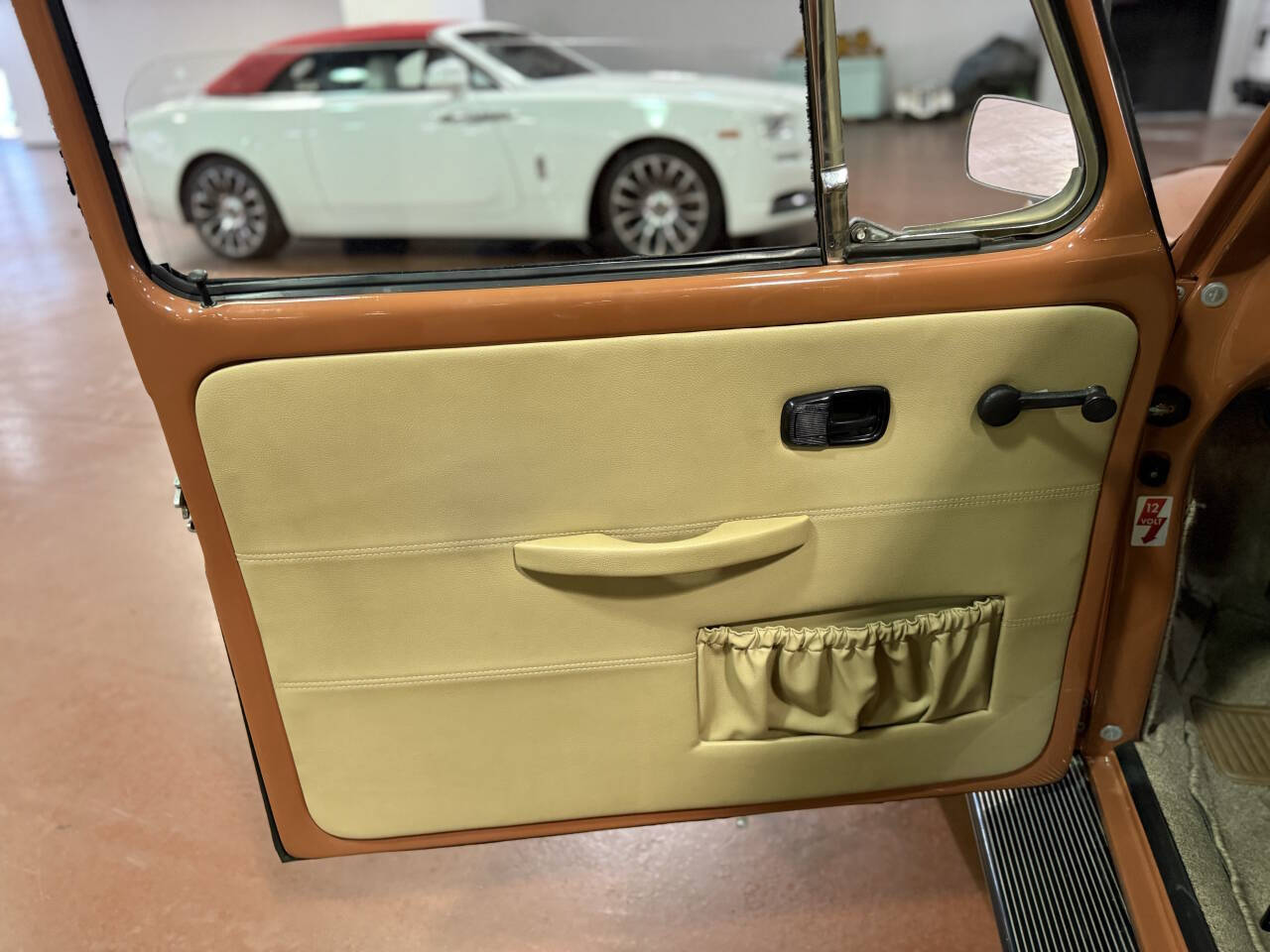 Volkswagen-Beetle-Classic-1965-Coupe-9