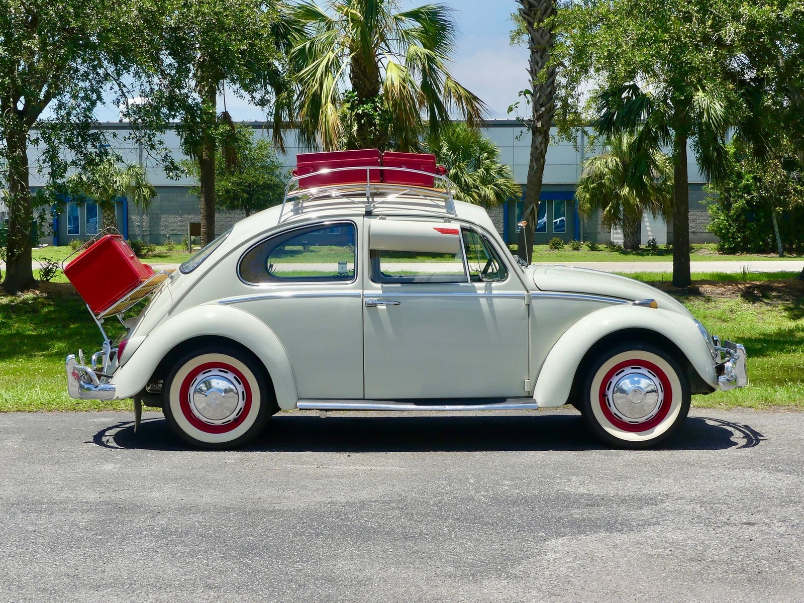 Volkswagen-Beetle-Classic-1966-Sedan-2