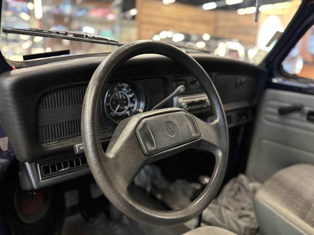 Volkswagen-Beetle-Classic-1968-Coupe-10