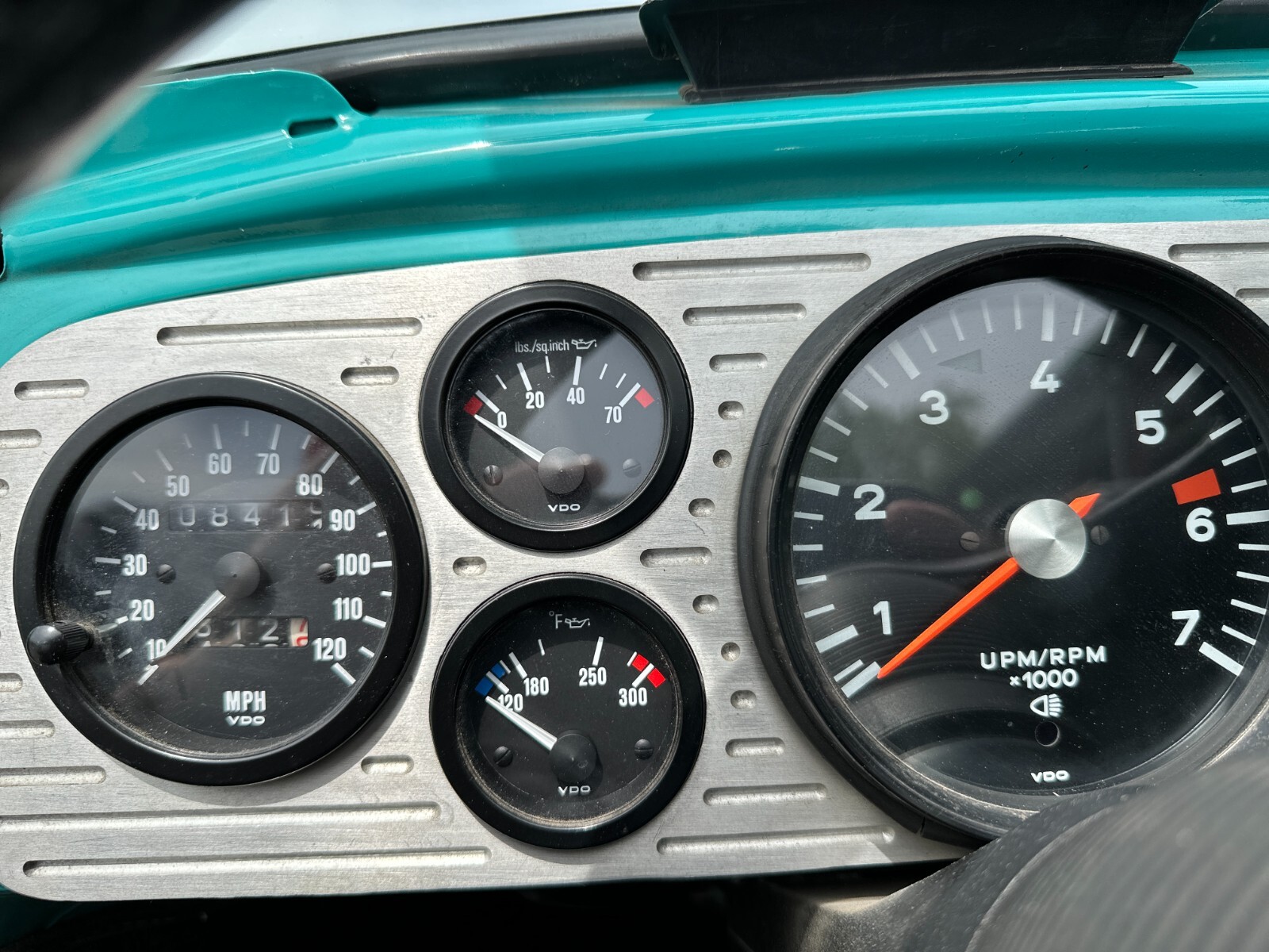 Volkswagen-Beetle-Classic-1969-Convertible-12