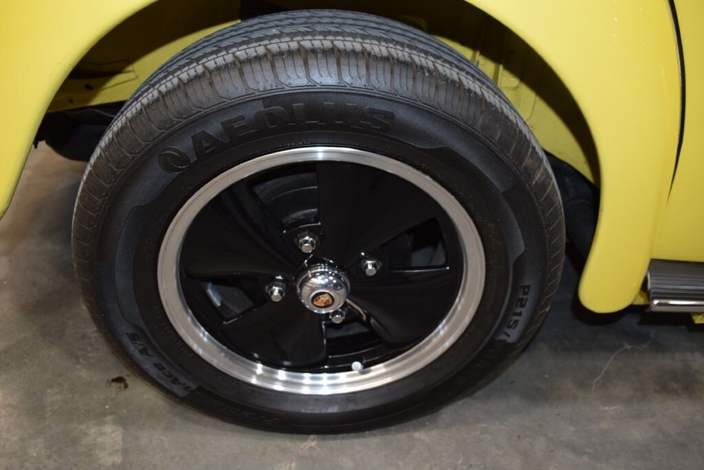Volkswagen-Beetle-Classic-1969-Sedan-11