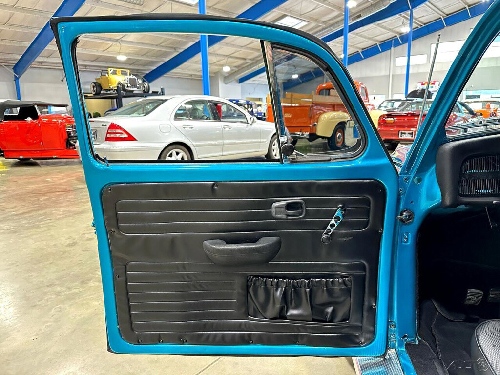 Volkswagen-Beetle-Classic-1970-Other-17