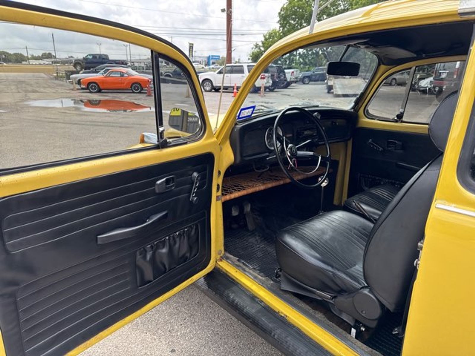 Volkswagen-Beetle-Classic-1973-3