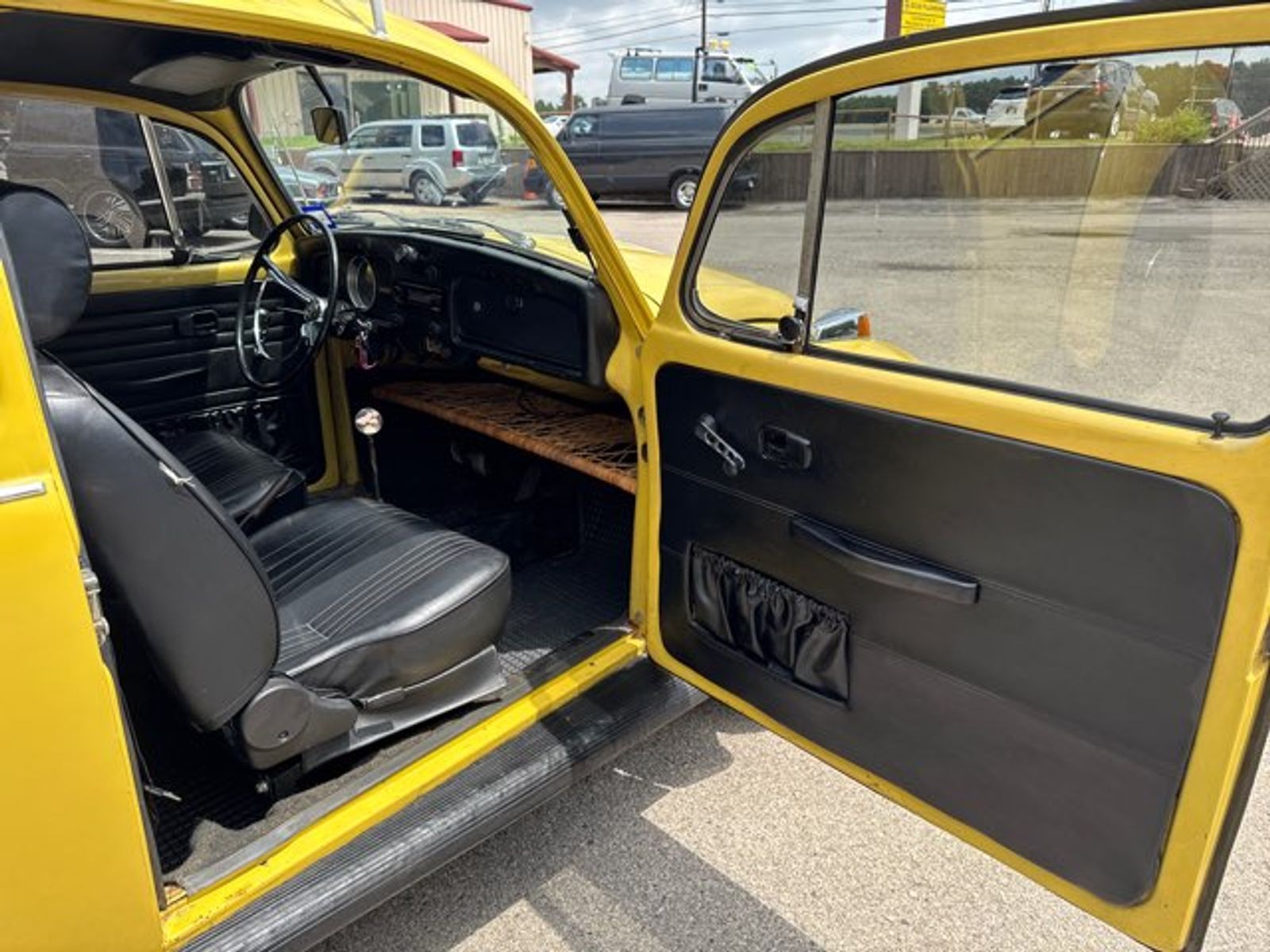 Volkswagen-Beetle-Classic-1973-7
