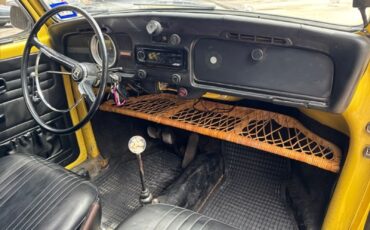 Volkswagen-Beetle-Classic-1973-9