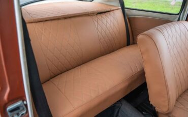 Volkswagen-Beetle-Classic-1974-2-Door-12