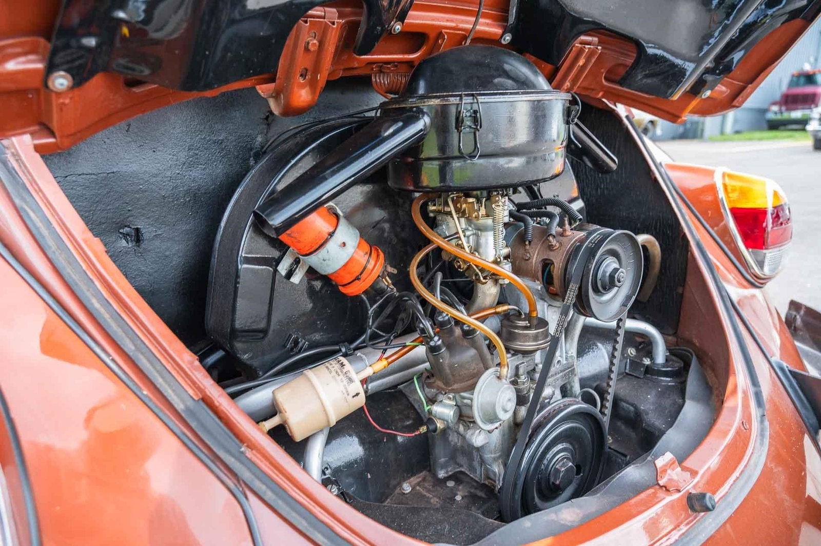 Volkswagen-Beetle-Classic-1974-2-Door-14