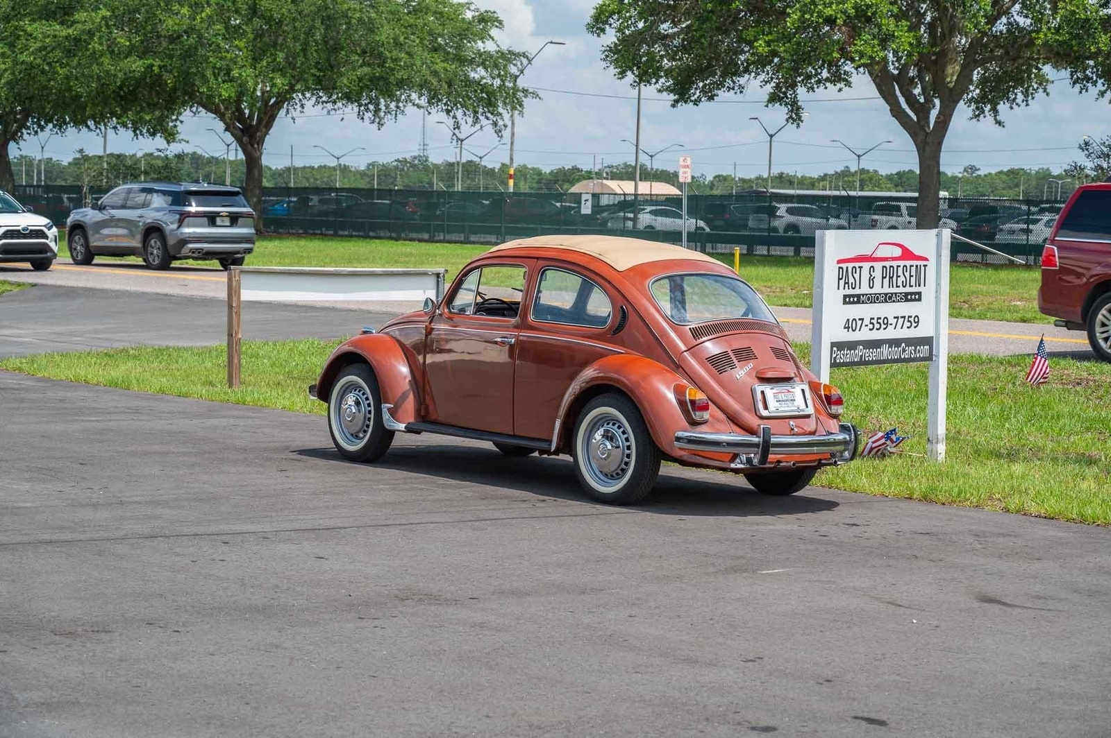 Volkswagen-Beetle-Classic-1974-2-Door-19