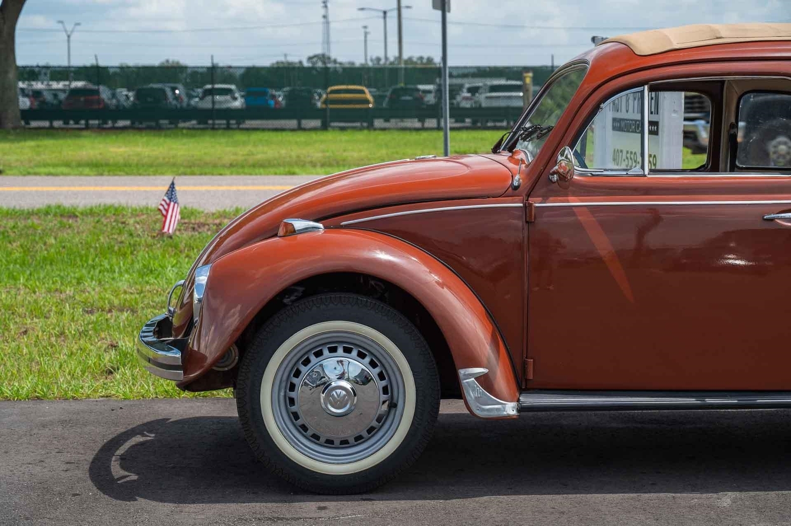 Volkswagen-Beetle-Classic-1974-2-Door-23